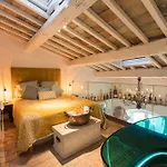 2 Bedrooms Saint-tropez, Next To The Port