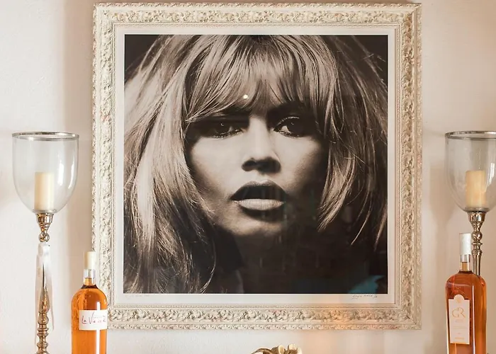 Сasa de vacaciones Steps From The Port! Chic 2-bed In The Heart Of Saint-Tropez